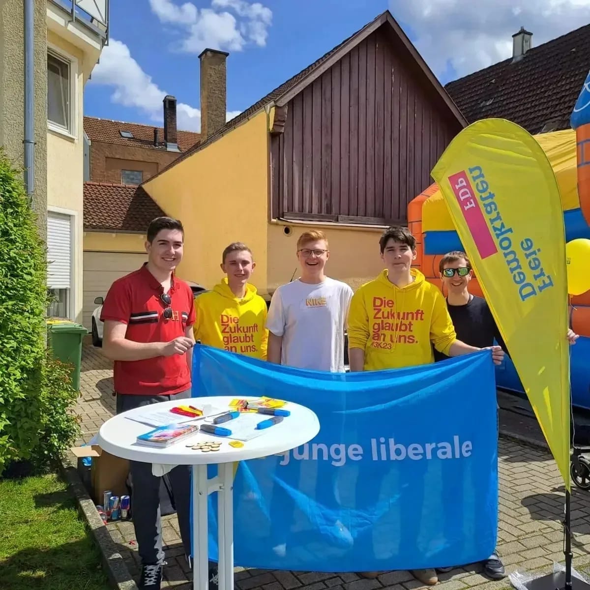 Gruppenbild des Standes