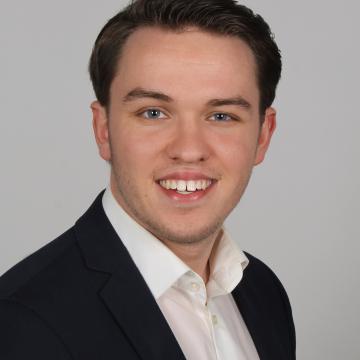 Beisitzer Max Klausner